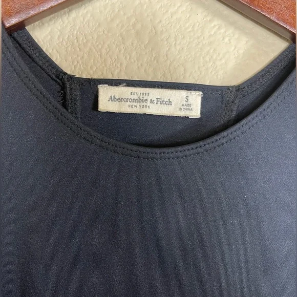 Abercrombie and Fitch A Line dress with flared skirt and cutout back siz… - Picture 5 of 6